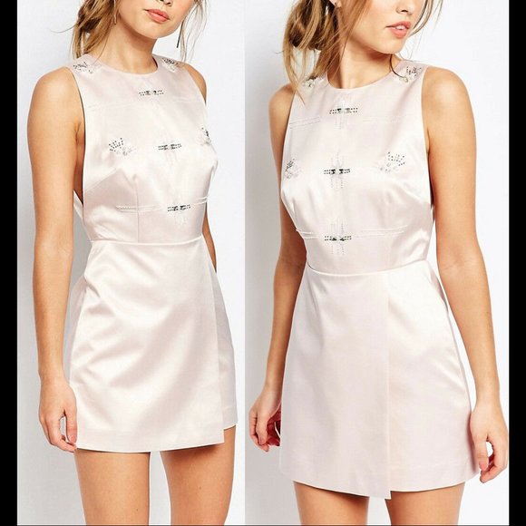 New Keepsake the Label Take Me Away structured high neck embellished crop top - Picture 1 of 14